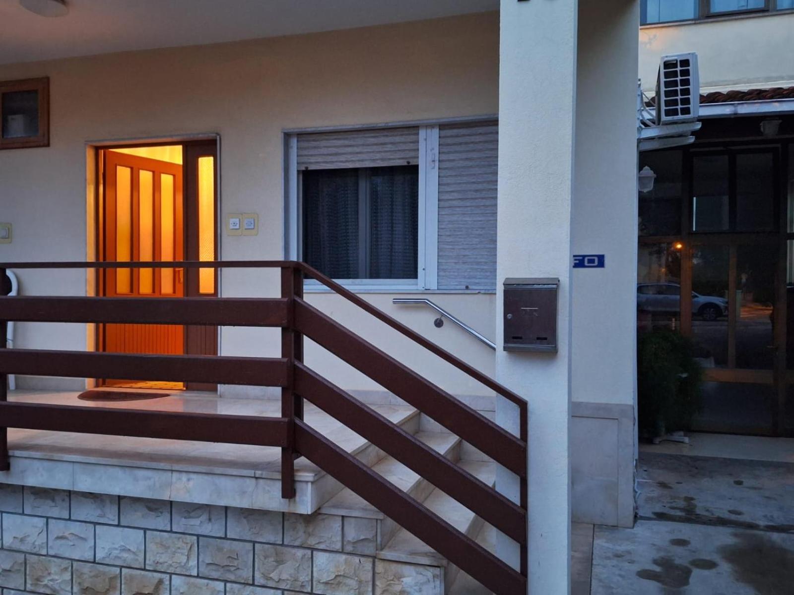 Hana Apartments Zadar Buitenkant foto